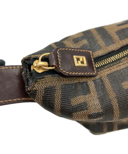 FENDI（フェンディ）FENDI (フェンディ) ポーチ ブラウン×ブラックの古着・服飾アイテム