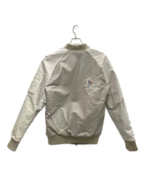 1PIU1UGUALE3 RELAX（ウノピゥウノウグァーレトレ リラックス）1piu1uguale3 relax (ウノピゥウノウグァーレトレ リラックス) ブルゾン ホワイト×ベージュ サイズ:Lの古着・服飾アイテム