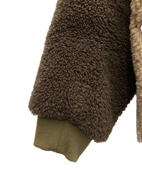 WHITE MOUNTAINEERING（ホワイトマウンテ二アニング）WHITE MOUNTAINEERING (ホワイトマウンテ二アニング) BOA BOMBER JACKET カーキ×ベージュ サイズ:SIZE2の古着・服飾アイテム