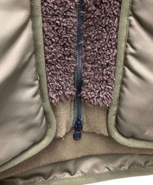 WHITE MOUNTAINEERING（ホワイトマウンテ二アニング）WHITE MOUNTAINEERING (ホワイトマウンテ二アニング) BOA BOMBER JACKET カーキ×ベージュ サイズ:SIZE2の古着・服飾アイテム