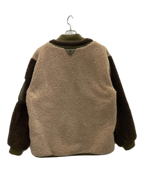 WHITE MOUNTAINEERING（ホワイトマウンテ二アニング）WHITE MOUNTAINEERING (ホワイトマウンテ二アニング) BOA BOMBER JACKET カーキ×ベージュ サイズ:SIZE2の古着・服飾アイテム