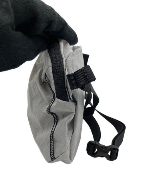 THE NORTH FACE（ザ ノース フェイス）THE NORTH FACE (ザ ノース フェイス) ウルトラメイフライヒップポーチ グレー×ブラック 未使用品の古着・服飾アイテム