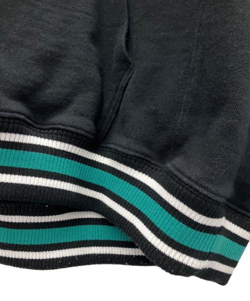 X-LARGE（エクストララージ）X-LARGE (エクストララージ) プルオーバーパーカー ブラック×グリーン サイズ:XLの古着・服飾アイテム