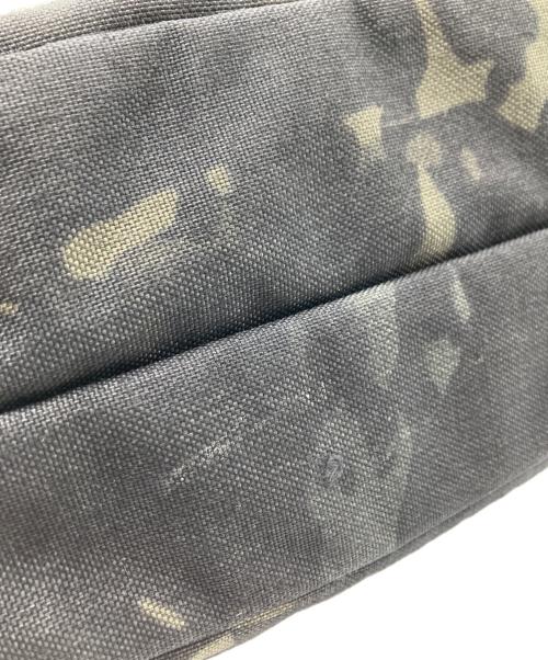 BRIEFING（ブリーフィング）BRIEFING (ブリーフィング) 携帯ポーチ グリーンの古着・服飾アイテム