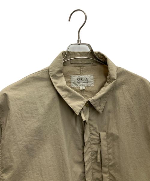 SEDAN ALL-PURPOSE（セダンオールパーパス）SEDAN ALL-PURPOSE (セダンオールパーパス) ナイロンジャケット ベージュ サイズ:Lの古着・服飾アイテム