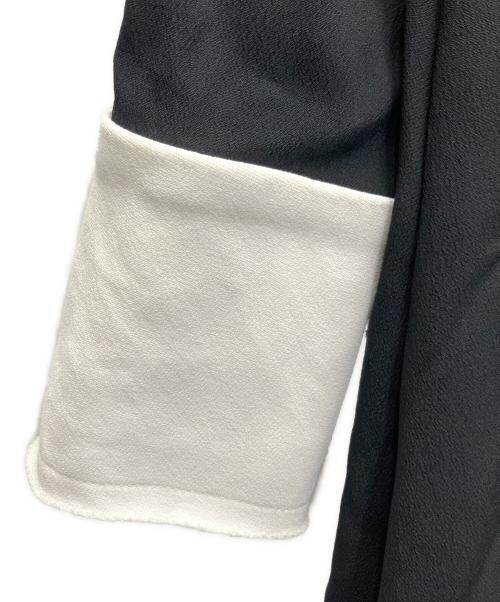 N°21（ヌメロヴェントゥーノ）N°21 (ヌメロヴェントゥーノ) 長袖ワンピース ホワイト×ブラック サイズ:SIZE38の古着・服飾アイテム