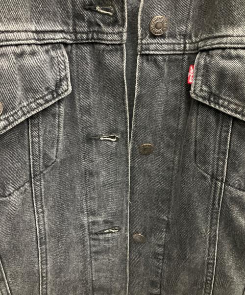 LEVI'S（リーバイス）LEVI'S (リーバイス) デニムジャケット ブラック サイズ:Mの古着・服飾アイテム
