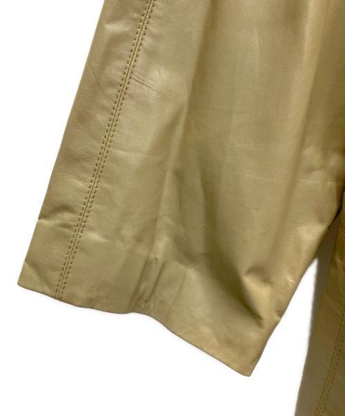 JEAN LOUIS SCHERRER（ジャンルイ シェレル）JEAN LOUIS SCHERRER (ジャンルイ シェレル) レザーコート ベージュ サイズ:Mの古着・服飾アイテム