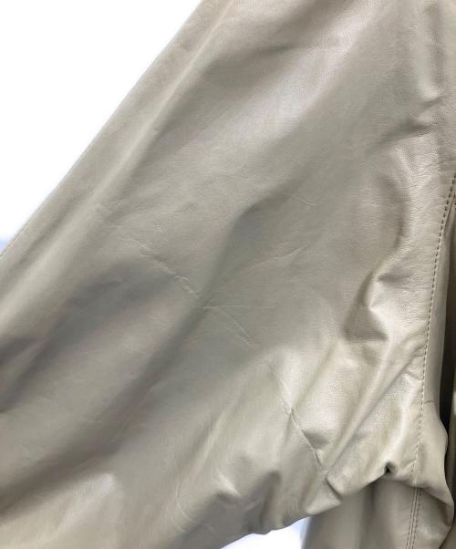 JEAN LOUIS SCHERRER（ジャンルイ シェレル）JEAN LOUIS SCHERRER (ジャンルイ シェレル) レザーコート ベージュ サイズ:Mの古着・服飾アイテム