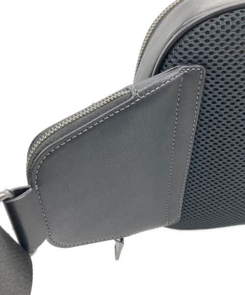 COACH（コーチ）COACH (コーチ) イーサン パック・シグネチャー レザー ブラックの古着・服飾アイテム