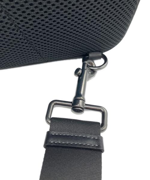 COACH（コーチ）COACH (コーチ) イーサン パック・シグネチャー レザー ブラックの古着・服飾アイテム