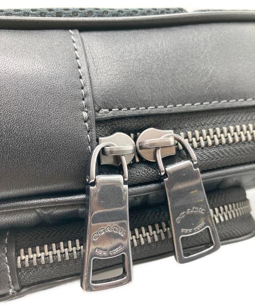 COACH（コーチ）COACH (コーチ) イーサン パック・シグネチャー レザー ブラックの古着・服飾アイテム