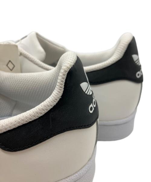 adidas（アディダス）adidas (アディダス) SUPERSTAR ホワイト×ブラック サイズ:27 未使用品の古着・服飾アイテム