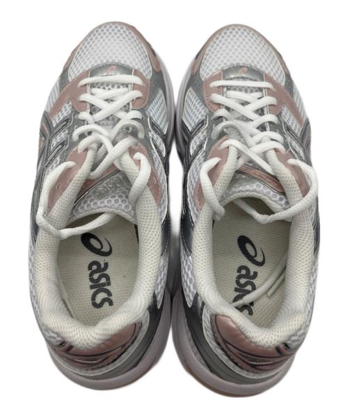 asics（アシックス）asics (アシックス) ローカットスニーカー ホワイト×ピンク サイズ:23の古着・服飾アイテム