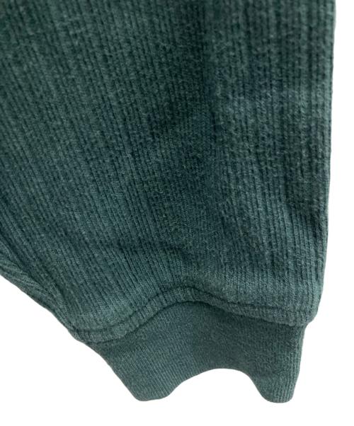 CLUB ROOM（クラブルーム）CLUB ROOM (クラブルーム) ヘンリーネックカットソー グリーン サイズ:Ｍの古着・服飾アイテム