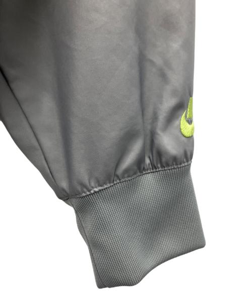NIKE（ナイキ）NIKE (ナイキ) ウインドブレーカー グレー サイズ:XLの古着・服飾アイテム