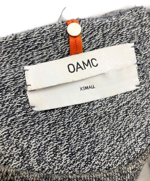 OAMC（オーエーエムシー）OAMC (オーエーエムシー) スウェットプルオーバー グレー サイズ:XSの古着・服飾アイテム