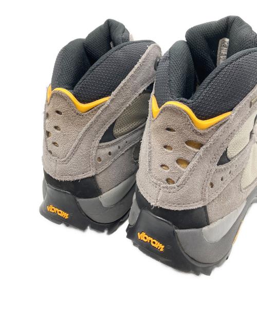 LA SPORTIVA（スポルティバ）LA SPORTIVA (スポルティバ) トレッキングブーツ グレー サイズ:UK8の古着・服飾アイテム