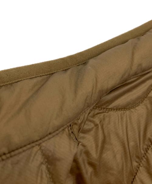 UNIQLO（ユニクロ）UNIQLO (ユニクロ) WHITE MOUNTAINEERING (ホワイトマウンテ二アニング) ダウンジャケット ブラウン サイズ:Lの古着・服飾アイテム