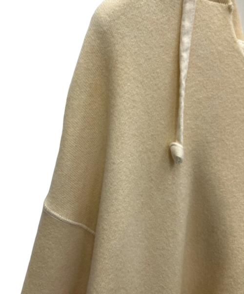 CAHLUMN（カウラム）CAHLUMN (カウラム) プルオーバーパーカー アイボリー サイズ:Lの古着・服飾アイテム