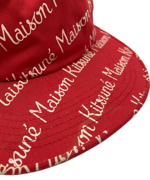 maison kitsune（メゾンキツネ）MAISON KITSUNE (メゾンキツネ) キャップ レッドの古着・服飾アイテム