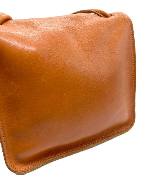 IL BISONTE（イル ビゾンテ）IL BISONTE (イル ビゾンテ) ショルダーバッグ ブラウンの古着・服飾アイテム
