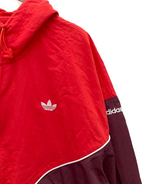 adidas（アディダス）adidas (アディダス) ナイロンジャケット ブルー×レッド サイズ:XLの古着・服飾アイテム