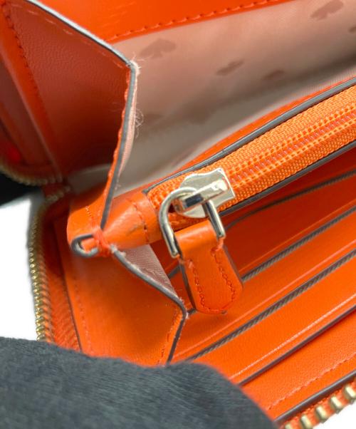 Kate Spade（ケイトスペード）Kate Spade (ケイトスペード) ラウンドファスナー財布 オレンジの古着・服飾アイテム