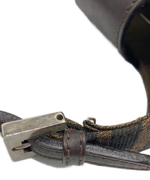 FENDI（フェンディ）FENDI (フェンディ) ショルダーバッグ ブラウンの古着・服飾アイテム