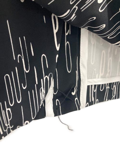 1PIU1UGUALE3 RELAX（ウノピゥウノウグァーレトレ リラックス）1piu1uguale3 relax (ウノピゥウノウグァーレトレ リラックス) 総柄ジャケット ブラック サイズ:XLの古着・服飾アイテム