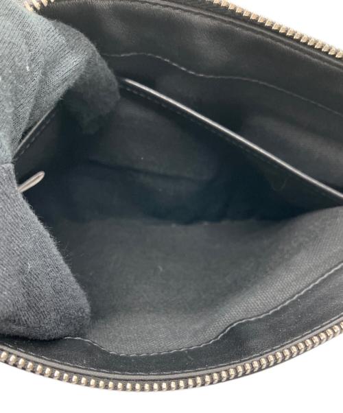 JIMMY CHOO（ジミーチュウ）JIMMY CHOO (ジミーチュウ) クラッチバッグ ブラックの古着・服飾アイテム