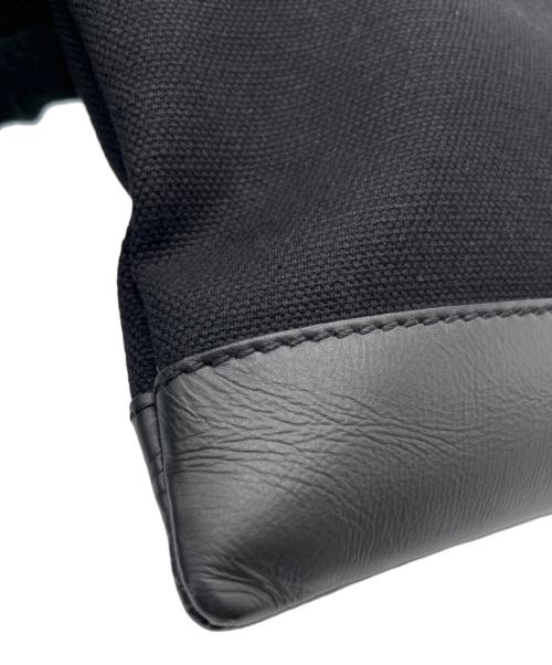 BALENCIAGA（バレンシアガ）BALENCIAGA (バレンシアガ) クラッチバッグ ブラックの古着・服飾アイテム