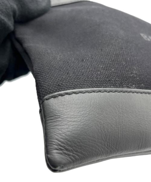 BALENCIAGA（バレンシアガ）BALENCIAGA (バレンシアガ) クラッチバッグ ブラックの古着・服飾アイテム