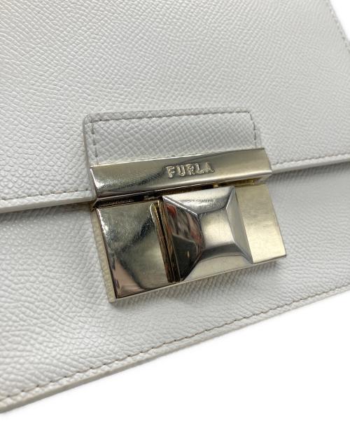 FURLA（フルラ）FURLA (フルラ) バッグ ホワイトの古着・服飾アイテム