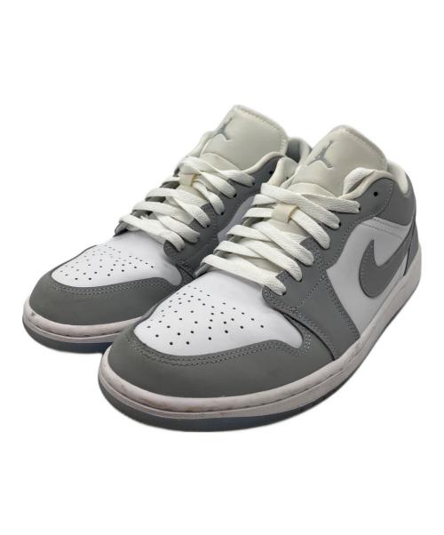 NIKE（ナイキ）NIKE (ナイキ) Nike WMNS Air Jordan 1 Low Spruce Aura Sneaker ホワイト×グレー サイズ:27の古着・服飾アイテム