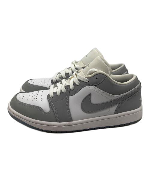 NIKE（ナイキ）NIKE (ナイキ) Nike WMNS Air Jordan 1 Low Spruce Aura Sneaker ホワイト×グレー サイズ:27の古着・服飾アイテム