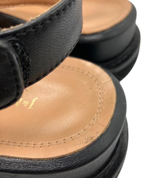 J&M DAVIDSON（ジェイ＆エム デヴィッドソン）J&M DAVIDSON (ジェイ＆エム デヴィッドソン) トラックソールカバードサンダル ブラック サイズ:Ｌの古着・服飾アイテム