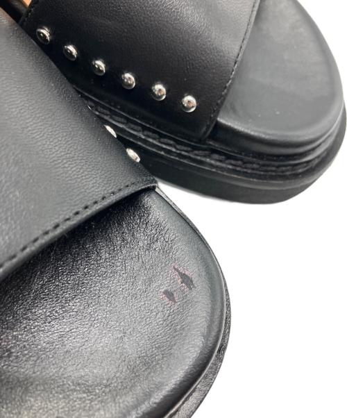 J&M DAVIDSON（ジェイ＆エム デヴィッドソン）J&M DAVIDSON (ジェイ＆エム デヴィッドソン) トラックソールカバードサンダル ブラック サイズ:Ｌの古着・服飾アイテム