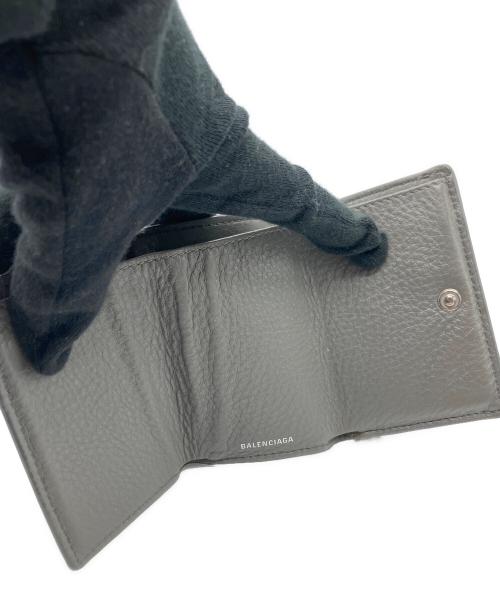 BALENCIAGA（バレンシアガ）BALENCIAGA (バレンシアガ) 3つ折り財布 グレーの古着・服飾アイテム