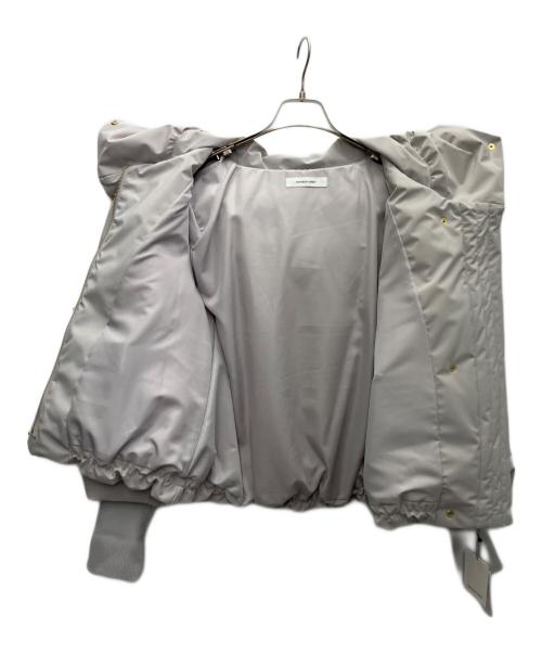 MAYSON GREY（メイソングレイ）MAYSON GREY (メイソングレイ) ダウンジャケット アイボリー サイズ:SIZE3 未使用品の古着・服飾アイテム