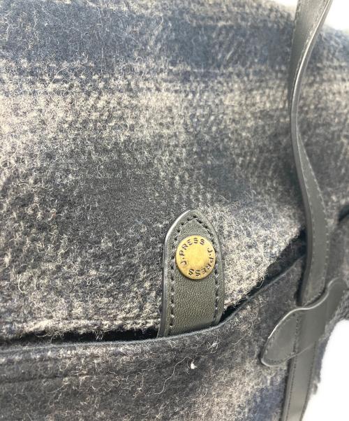 WOOLRICH（ウールリッチ）WOOLRICH (ウールリッチ) J.PRESS (ジェイプレス) バッグ グレー×ネイビーの古着・服飾アイテム