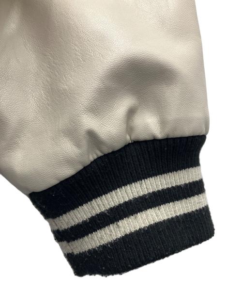 ILL'S（イルズ）ILL'S (イルズ) スタジャン ブラック×ベージュ サイズ:Mの古着・服飾アイテム