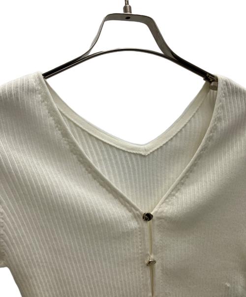 FRAY ID（フレイ アイディー）FRAY ID (フレイ アイディー) シルクコットンクロップドリブニットカーディガン ホワイト サイズ:ONESIZE 未使用品の古着・服飾アイテム
