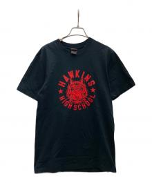 NIKE×STRANGER THINGS（ナイキ×ストレンジャーシングス）の古着「半袖カットソー」｜ブラック×レッド