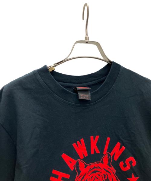 NIKE（ナイキ）NIKE (ナイキ) Stranger Things (ストレンジャーシングス) 半袖カットソー ブラック×レッド サイズ:Sの古着・服飾アイテム
