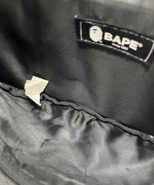 A BATHING APE（アベイシングエイプ）A BATHING APE (アベイシングエイプ) ウエストバッグ パープル×イエローの古着・服飾アイテム