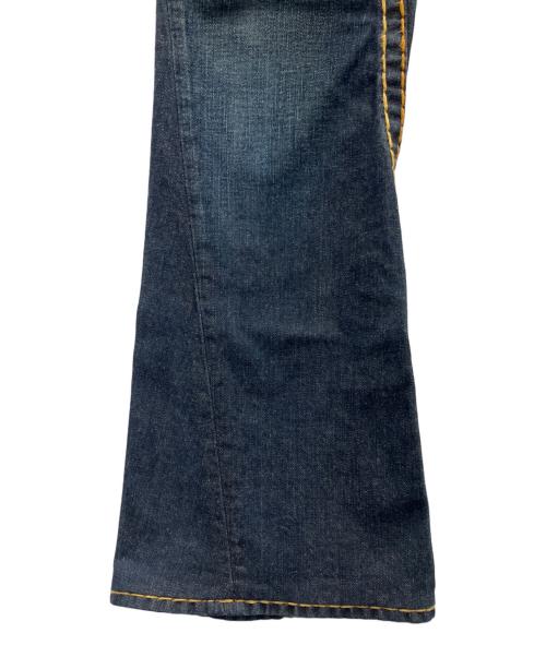 TRUE RELIGION（トゥルー レリジョン）TRUE RELIGION (トゥルー レリジョン) ブーツカットジーンズ インディゴ サイズ:SIZE 66cm (W26)の古着・服飾アイテム