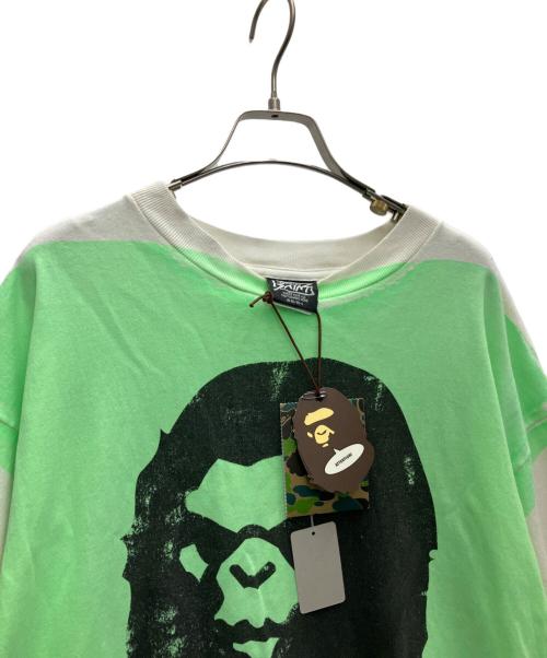 SAINT MICHAEL（セントマイケル）SAINT MICHAEL (セントマイケル) A BATHING APE (アベイシングエイプ) 半袖Tシャツ ホワイト×グリーン サイズ:Lの古着・服飾アイテム
