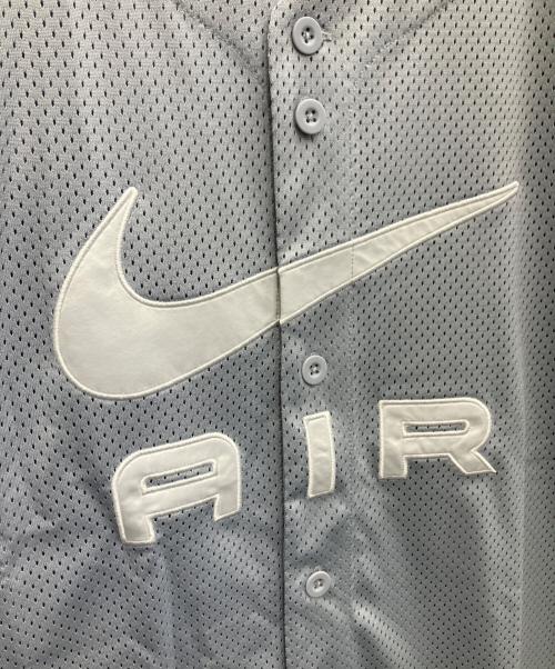NIKE（ナイキ）NIKE (ナイキ) ベースボールシャツ ライトグレー サイズ:Lの古着・服飾アイテム