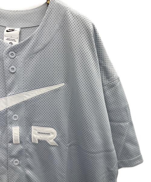 NIKE（ナイキ）NIKE (ナイキ) ベースボールシャツ ライトグレー サイズ:Lの古着・服飾アイテム